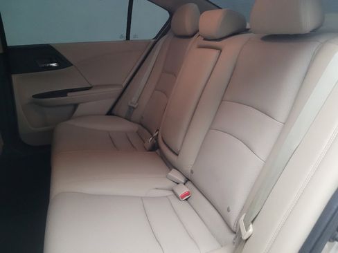 Used 2015 Honda Accord EX-L image 18