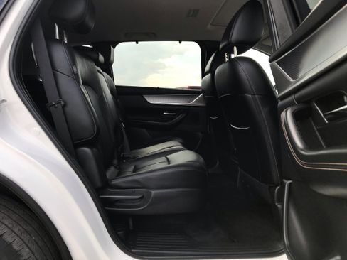 Used 2025 MAZDA CX-70 3.3 Turbo w/ Preferred Package image 16