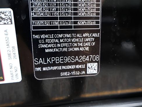 Used 2025 Land Rover Range Rover Long Wheelbase SE AWD/4WD image 38