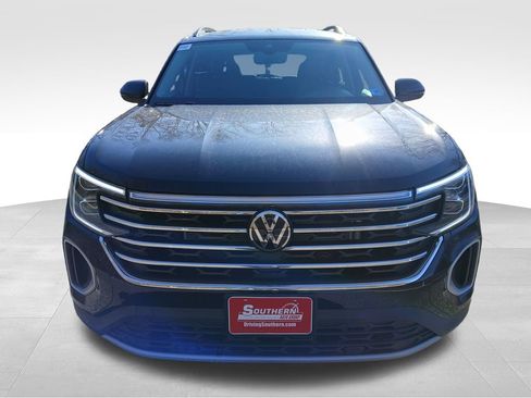 New 2026 Volkswagen Atlas SE image 8