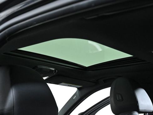 Used 2019 BMW 330i xDrive Sedan w/ Driving Assistance Package image 34