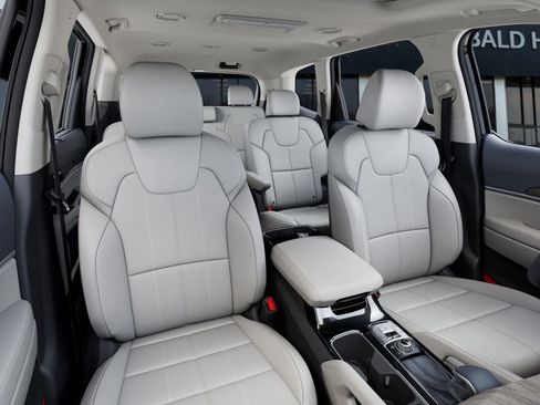 New 2025 Kia Telluride EX w/ EX Captain's Chair Package image 15