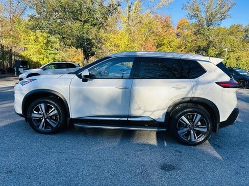 Used 2021 Nissan Rogue SL w/ Premium Package image 7