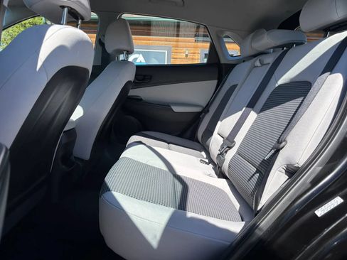 Used 2023 Hyundai Kona SE w/ Cargo Package AWD/4WD image 16