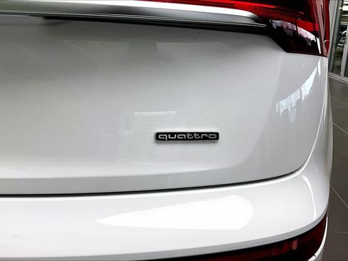 Used 2021 Audi Q5 Premium Plus w/ Premium Plus Package image 9