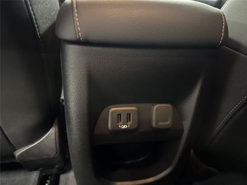 Used 2022 Chevrolet Colorado ZR2 AWD/4WD image 31