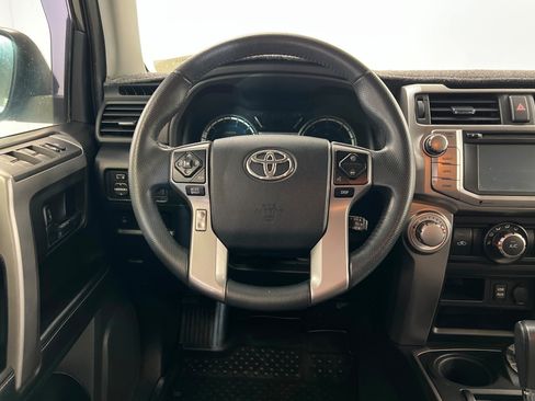 Used 2019 Toyota 4Runner SR5 AWD/4WD image 13