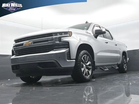Used 2020 Chevrolet Silverado 1500 LT w/ Texas Edition AWD/4WD image 19