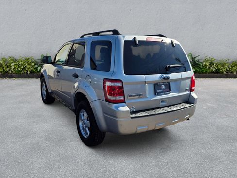 Used 2010 Ford Escape XLT image 8