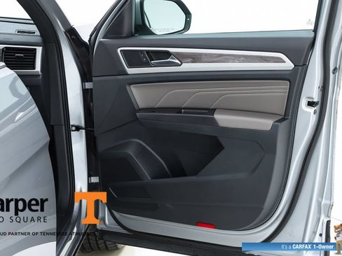 Used 2022 Volkswagen Atlas Cross Sport SE w/ Panoramic Sunroof Package FWD image 67