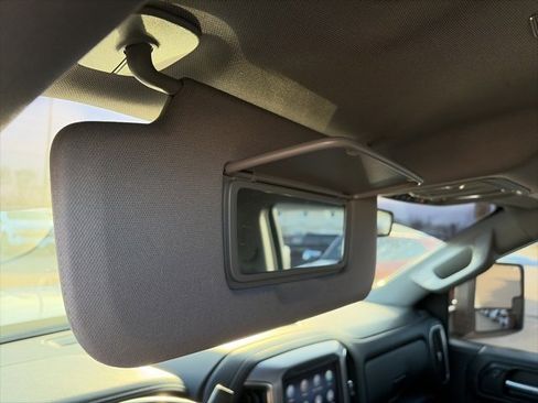 Used 2022 GMC Sierra 2500 SLE w/ SLE Value Package; image 27