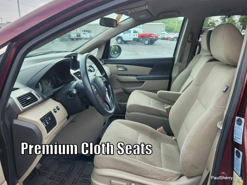 Used 2016 Honda Odyssey EX image 3
