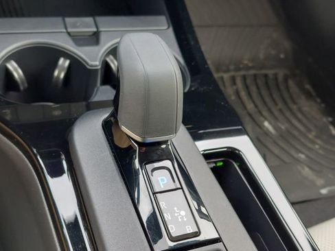 Used 2023 Toyota Prius XLE image 37