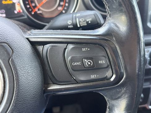 Used 2020 Jeep Gladiator Sport w/ Quick Order Package 24S AWD/4WD image 33