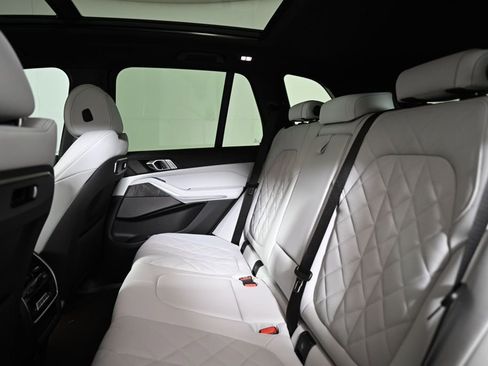 New 2026 BMW X5 xDrive50e w/ M Sport Package image 25
