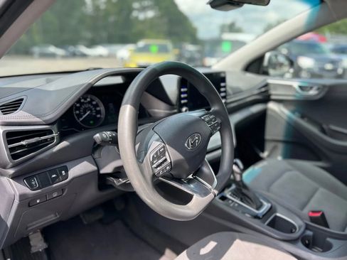 Used 2022 Hyundai Ioniq Blue image 12