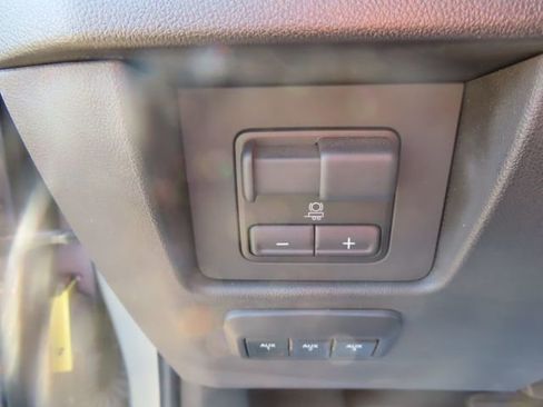 Used 2023 GMC Canyon AT4X w/ Edition 1 AWD/4WD image 39