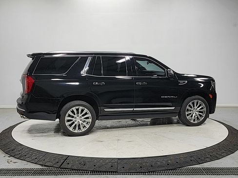 Used 2022 GMC Yukon Denali AWD/4WD image 8