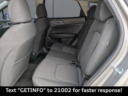 Used 2025 Kia Sportage LX FWD image 14