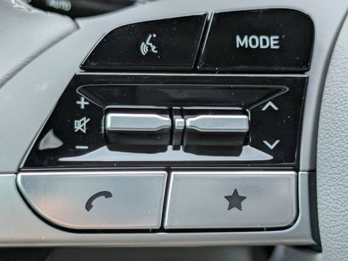 New 2026 Hyundai Elantra SEL Sport Premium FWD image 18