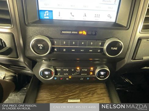 Used 2018 Ford Expedition Platinum RWD image 38