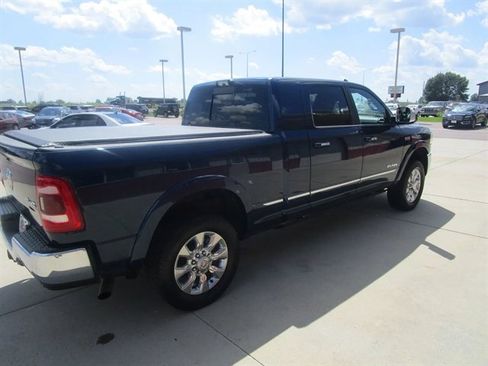Used 2022 RAM 2500 Limited image 10