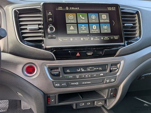 Certified 2024 Honda Ridgeline RTL image 18