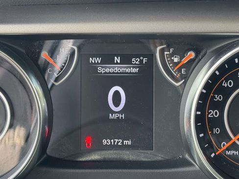 Used 2020 Jeep Gladiator Sport w/ Quick Order Package 23S AWD/4WD image 27