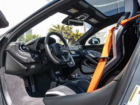 New 2026 McLaren GTS RWD image 8