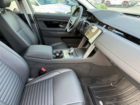 New 2025 Land Rover Discovery Sport S image 10