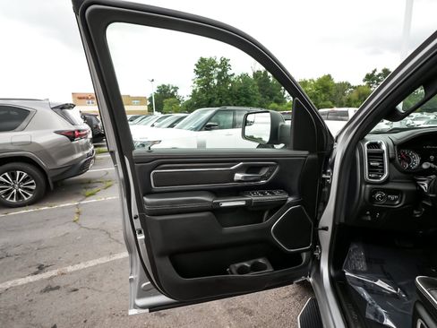Used 2025 RAM 1500 Laramie w/ Sport Appearance Package AWD/4WD image 10