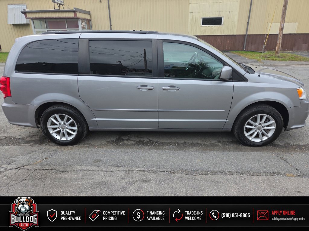 Used 2014 Dodge Grand Caravan SXT w/ Rear Park Assist Package FWD image 5