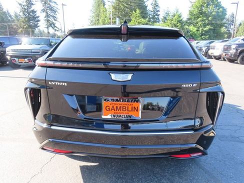 Used 2024 Cadillac Lyriq Luxury RWD image 7
