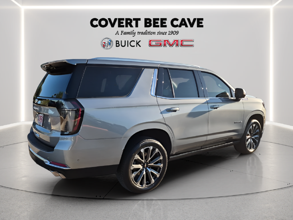 Used 2025 Chevrolet Tahoe High Country RWD image 9