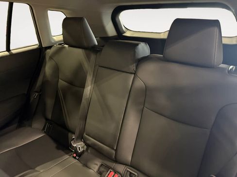 Used 2026 Toyota Corolla Cross XLE w/ Convenience Package FWD image 14
