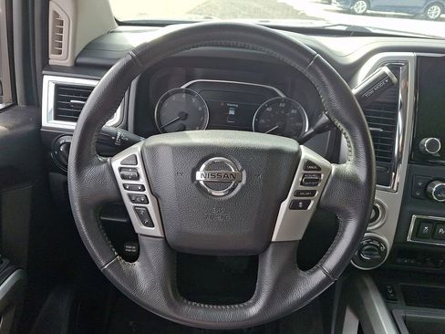 Used 2021 Nissan Titan SV w/ SV Convenience Package AWD/4WD image 19