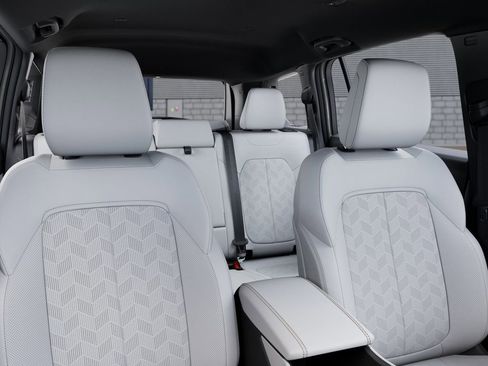 New 2026 Jeep Cherokee Overland image 26