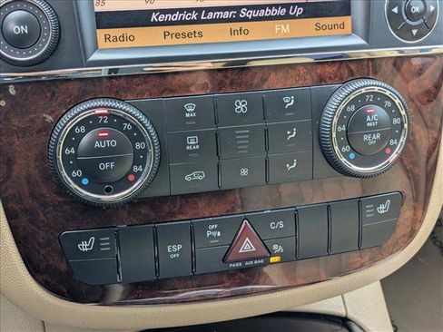 Used 2010 Mercedes-Benz R 350 4MATIC image 15