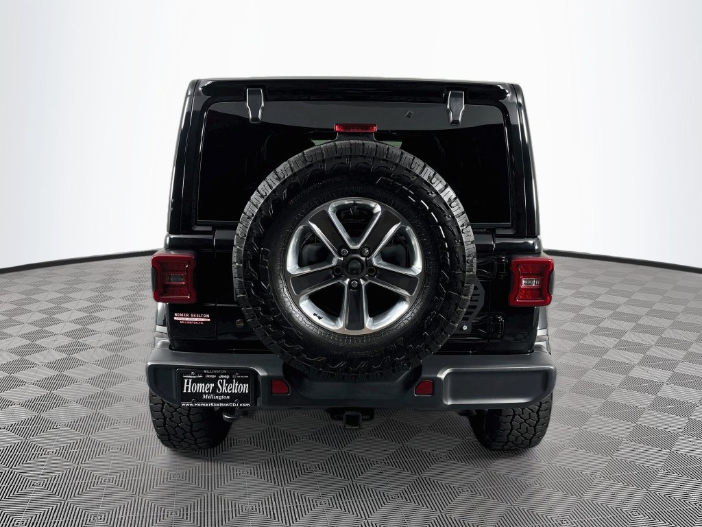 Used 2020 Jeep Wrangler Unlimited Sahara w/ LED Lighting Group AWD/4WD image 6