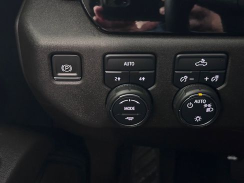 Certified 2023 Chevrolet Silverado 1500 LT AWD/4WD image 23