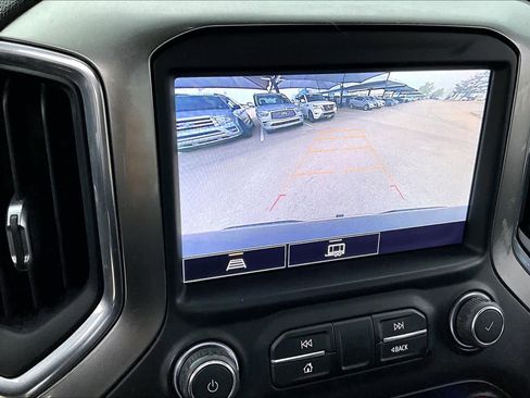 Used 2021 Chevrolet Silverado 1500 LT AWD/4WD image 21