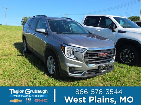 Used 2023 GMC Terrain SLE w/ Driver Convenience Package FWD image 1