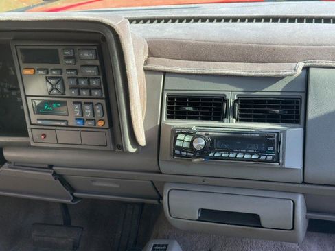 Used 1994 GMC Sierra 1500 4x4 Regular Cab image 13