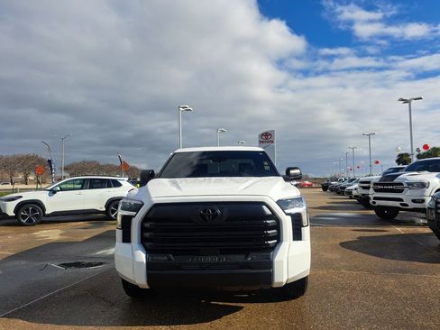 Used 2025 Toyota Tundra SR5 image 2