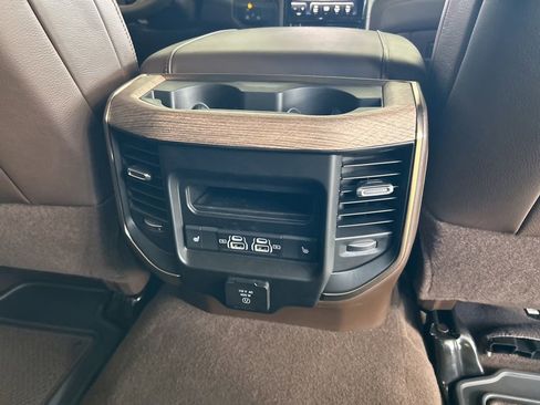 Used 2025 RAM 2500 Limited image 36