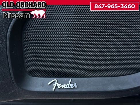 Used 2019 Nissan Titan SL w/ Chrome Package image 9