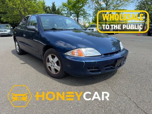 Used 2001 Chevrolet Cavalier LS w/ Preferred Equipment Group 2 FWD image 1