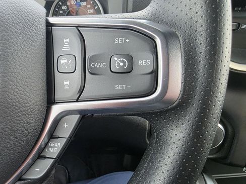 New 2026 RAM 1500 Express AWD/4WD image 21