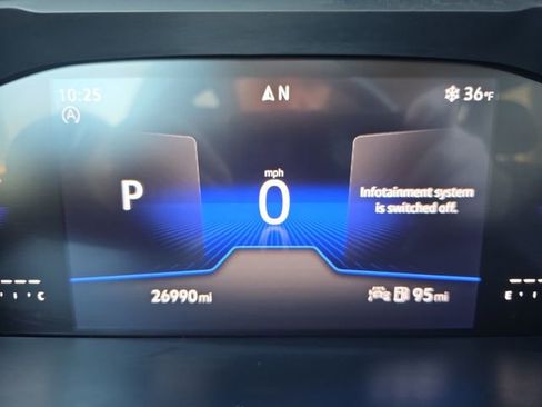 Used 2024 Volkswagen Tiguan SE image 21