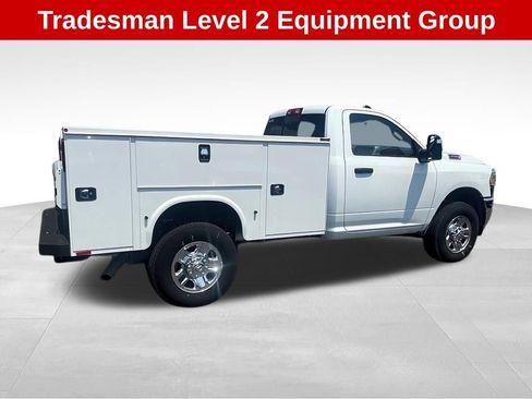 New 2024 RAM 3500 Tradesman w/ Chrome Appearance Group image 4